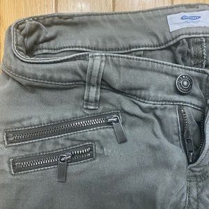 Army green pants with zipper details